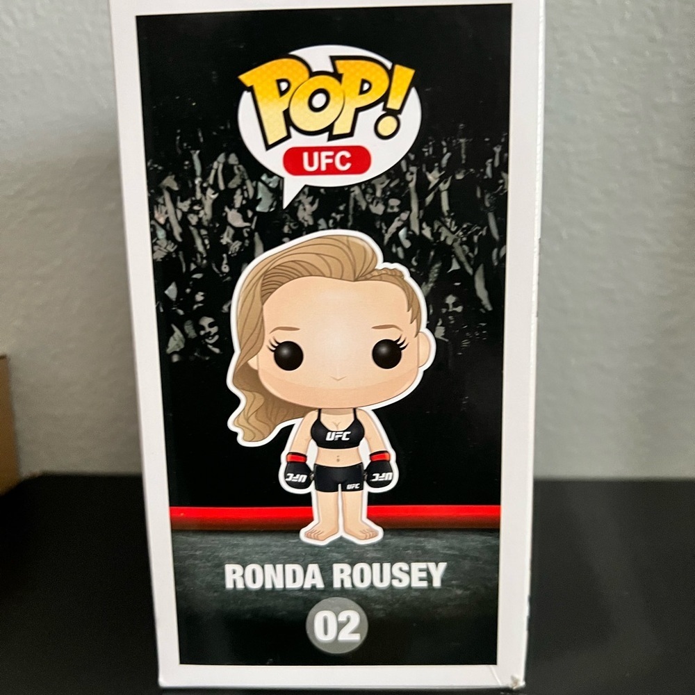 Funko Pop UFC Ronda Rousey Figure - Picture 4 of 7
